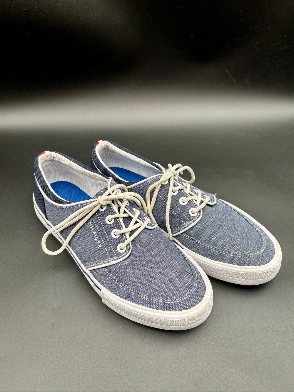 Tommy Hilfiger Men's Redd7 Chambray Denim Sneakers - Size 7.5